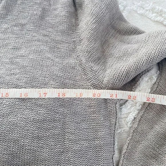 Brandy Melville Zip Up Cropped Knit Long Sleeve Sweater Gray Pullover S - Picture 6 of 9